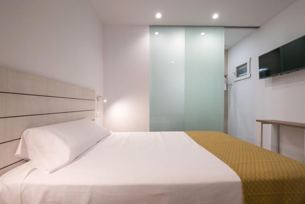 Hostal Beach Санта Пола Екстериор снимка